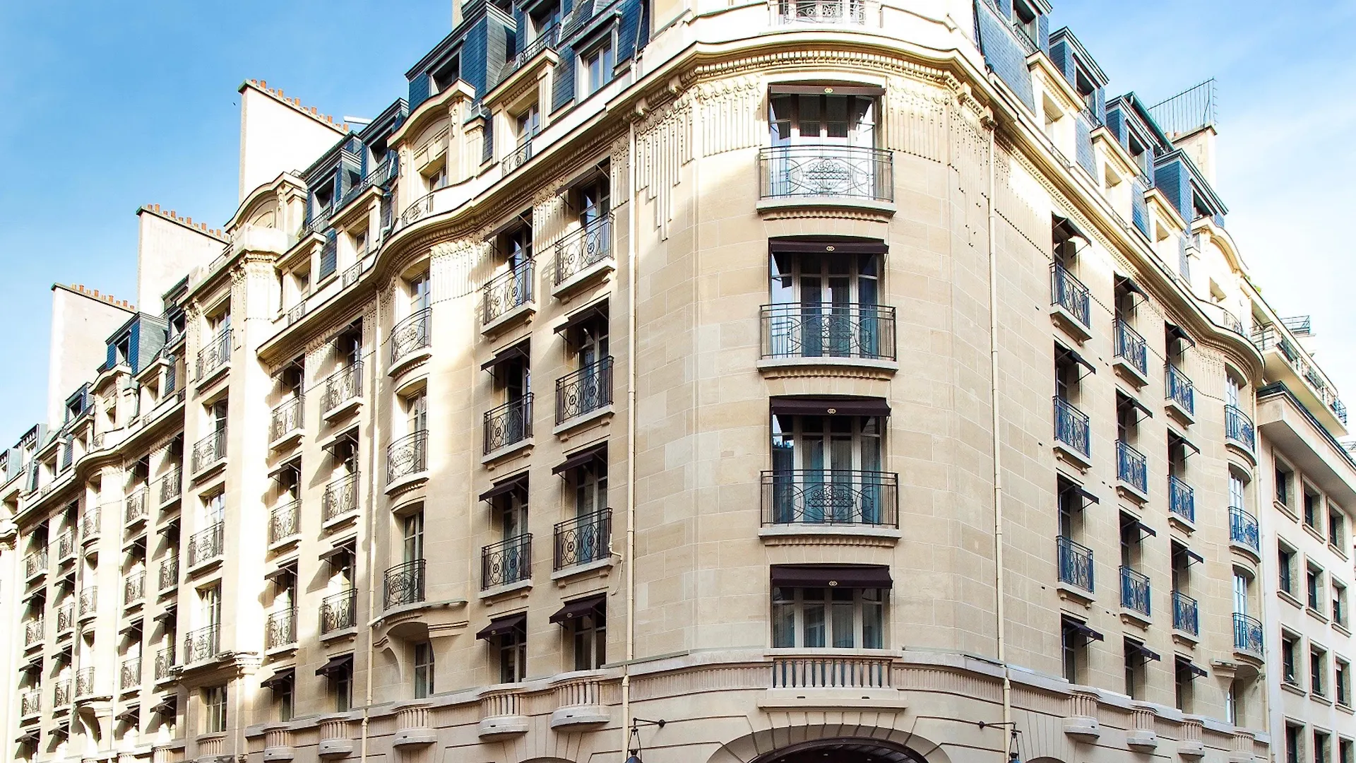 Hotel Sofitel Arc De Triomphe 5*