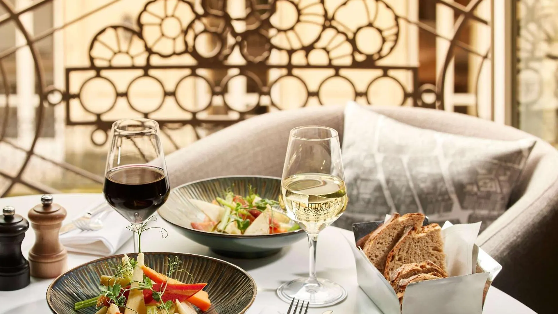 Sofitel Arc De Triomphe Hotel Paris